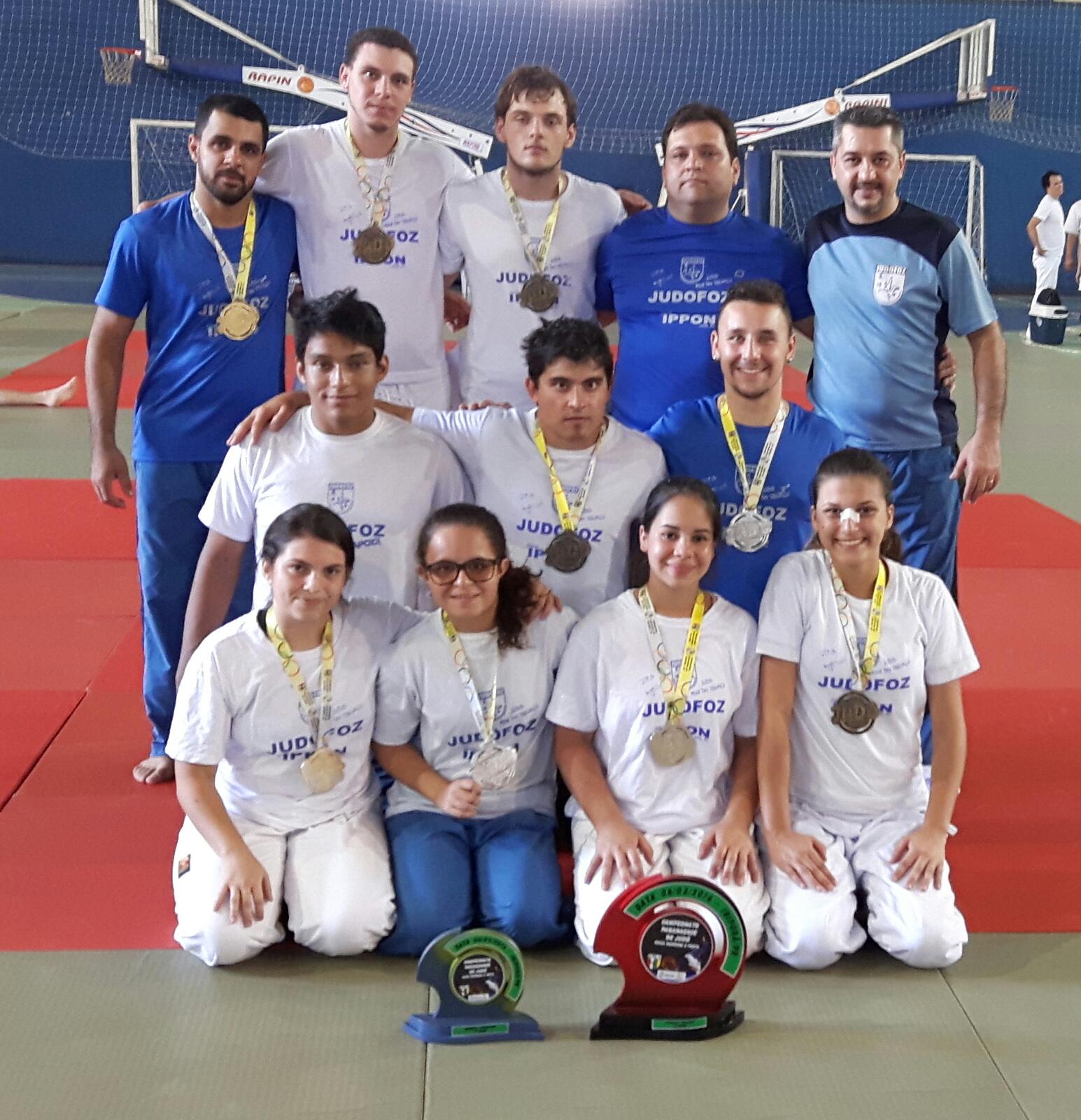 Campeão Geral Feminino e terceiro Masculino.